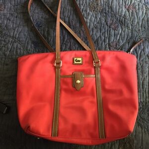Dooney & Bourke Wayfarer Zip Tote